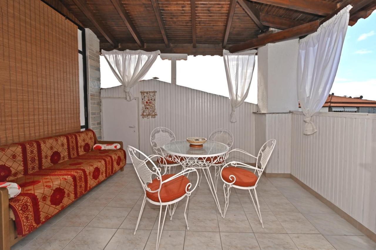 Dionisos Palms Apartments Paralia Dionysiou Exterior photo
